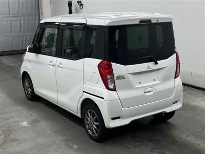 Mitsubishi EK SPACE