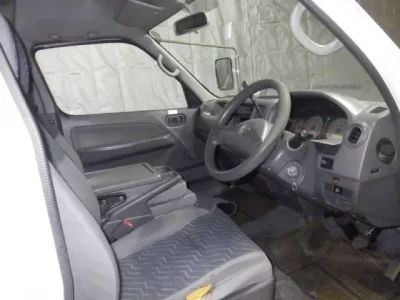 Nissan CARAVAN BUS