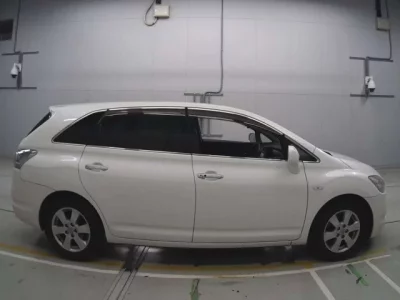 Toyota MARK X ZIO