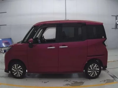 Toyota TANK