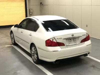 Nissan FUGA