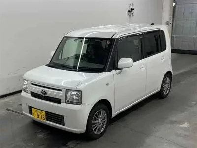 Toyota PIXIS SPACE