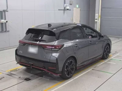 Nissan AURA