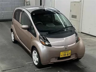 Mitsubishi I