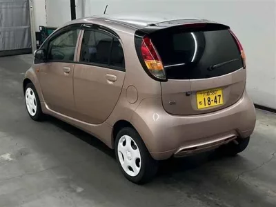 Mitsubishi I