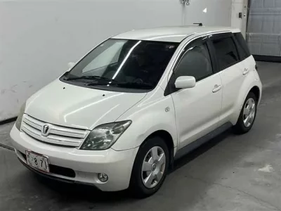 Toyota IST