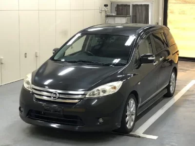 Nissan LAFESTA