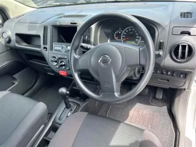 Nissan AD