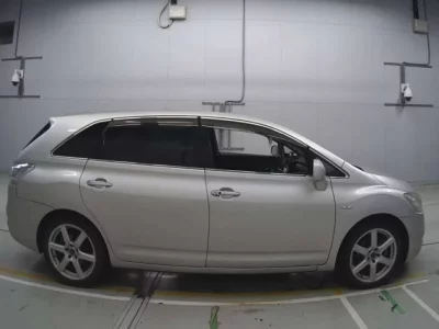 Toyota MARK X ZIO