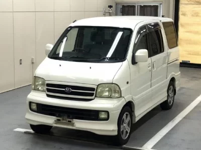 Daihatsu ATRAI SEVEN