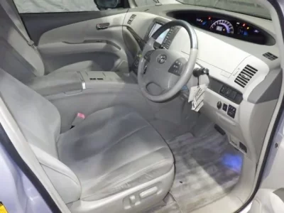 Toyota ESTIMA HYBRID