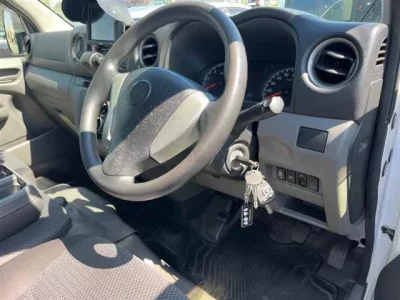 Isuzu COMO