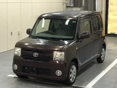 Toyota PIXIS SPACE