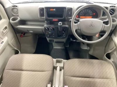 Mitsubishi MINICAB VAN