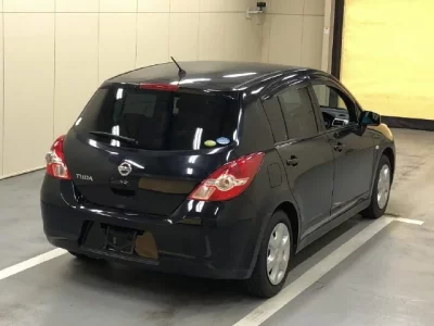 Nissan TIIDA
