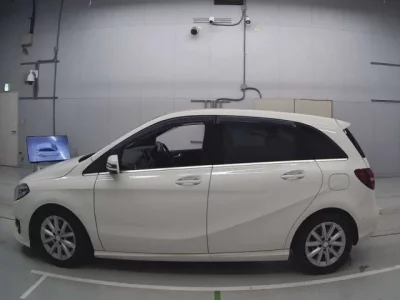 Mercedes-Benz B CLASS