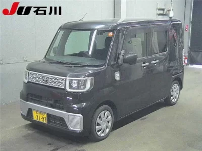 Toyota PIXIS MEGA