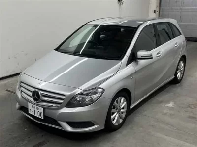 Mercedes-Benz B CLASS
