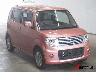 Nissan MOCO