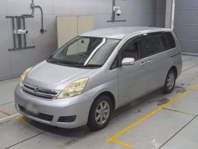 Toyota ISIS
