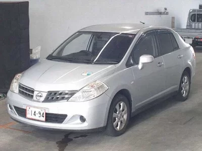 Nissan TIIDA LATIO