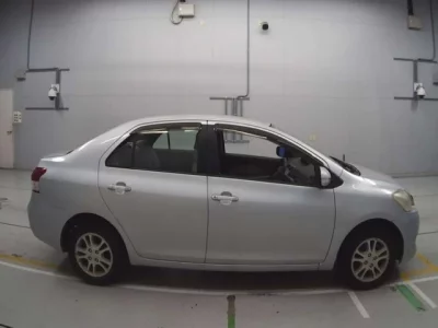 Toyota BELTA