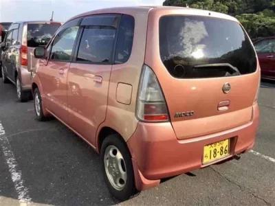 Nissan MOCO