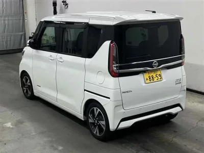 Nissan ROOX
