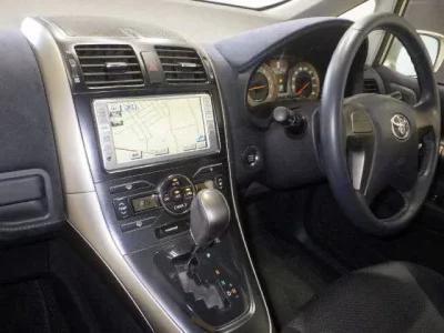 Toyota BLADE