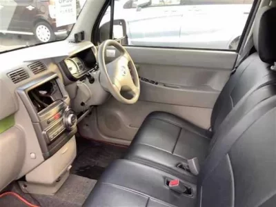 Toyota PIXIS SPACE