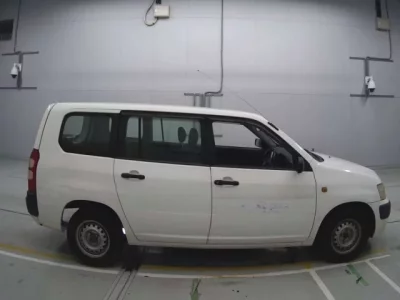 Toyota SUCCEED