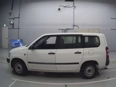 Toyota SUCCEED
