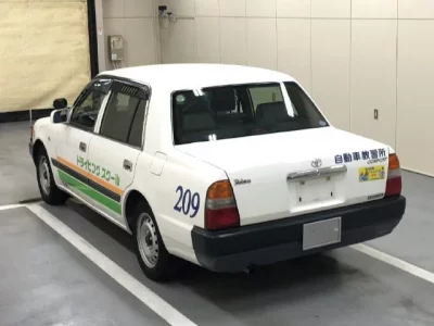 Toyota CROWN COMFORT