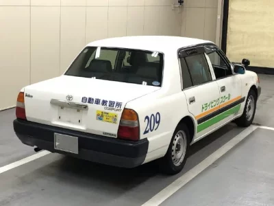 Toyota CROWN COMFORT