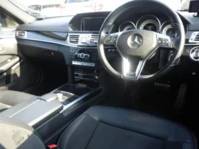 Mercedes-Benz E CLASS WAGON