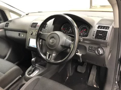 Volkswagen GOLF TOURAN