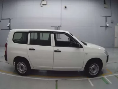 Toyota SUCCEED