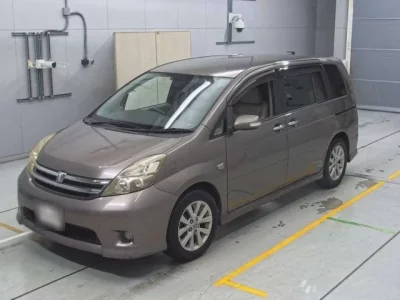 Toyota ISIS