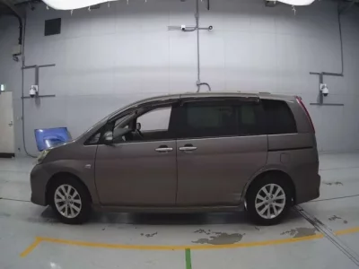 Toyota ISIS