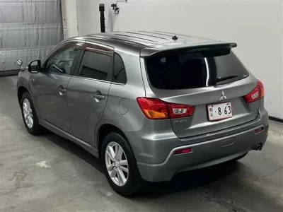 Mitsubishi RVR