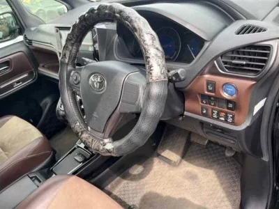 Toyota ESQUIRE