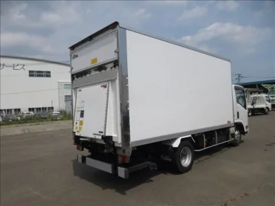 Isuzu ELF
