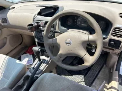 Nissan SUNNY
