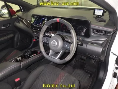 Nissan AURA