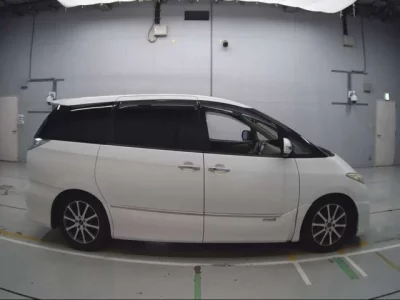 Toyota ESTIMA HYBRID