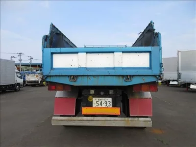 Isuzu TRUCK