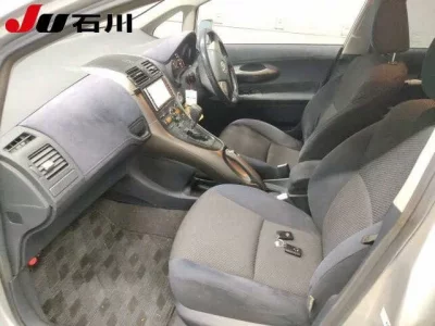 Toyota BLADE