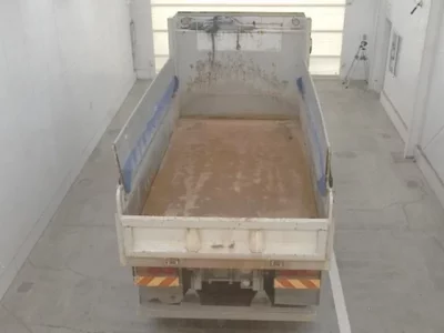 Isuzu TRUCK