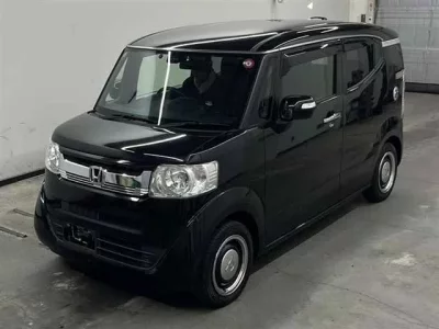 Honda N BOX SLASH