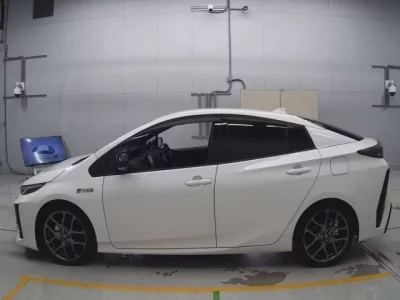 Toyota PRIUS PHV
